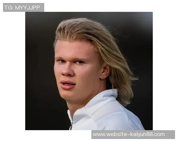 曼城助教称哈兰德与亨利希勒同级别依然保持谦逊态度