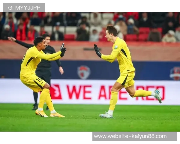 海港队出发海外冬训安永佳与张源共同亮相引关注