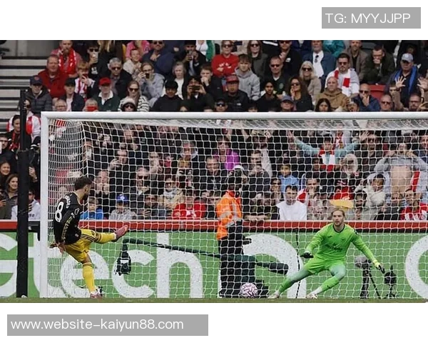 凯莱赫扑点神勇展现实力成功封堵C罗B费与姆巴佩的点球挑战