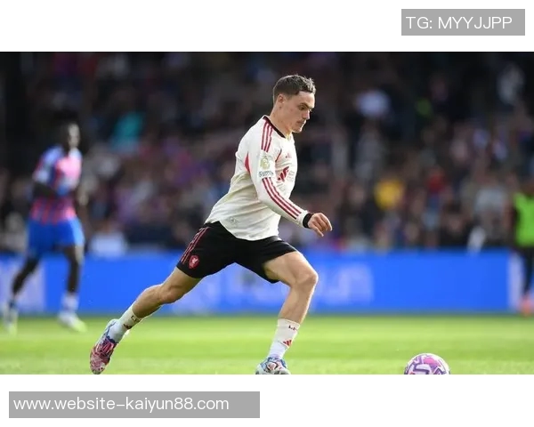 姆巴佩替补出场表现平平0射门却贡献关键传球与造犯规获69分 姆巴佩替补出场表现平平0射门却贡献关键传球与造犯规获69分